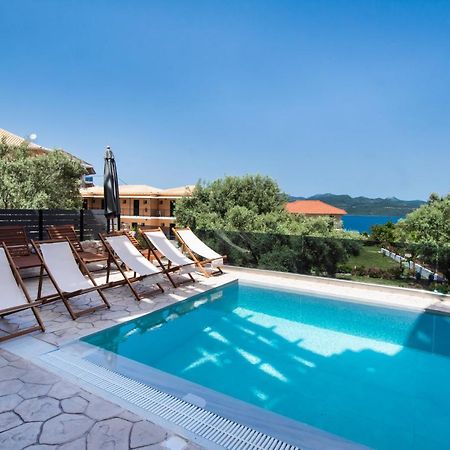 Bianco Stylish Maisonette Nikiana Exterior photo